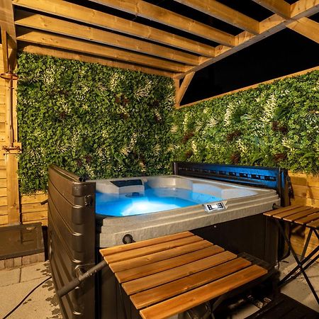 Cottage With Hot Tub Near Knockhill Saline 외부 사진